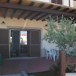 La Casa Degli Specchi-villetta Con Due Giardini Semesterbostad