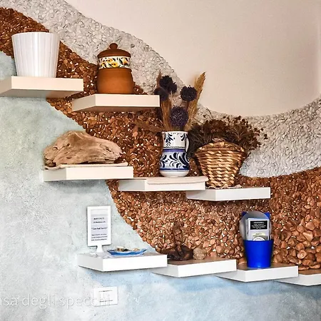 La Casa Degli Specchi-villetta Con Due Giardini