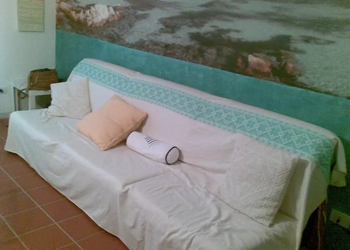 度假居 La Casa Degli Specchi-villetta Con Due Giardini 马达莱纳