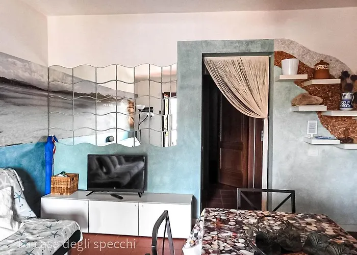 La Casa Degli Specchi-villetta Con Due Giardini